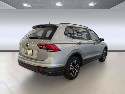 Certified 2024 Volkswagen Tiguan S FWD image 9