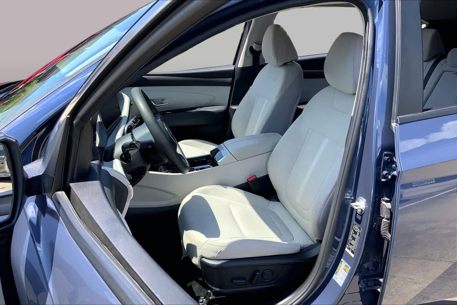 Used 2025 Hyundai Tucson SEL FWD image 8