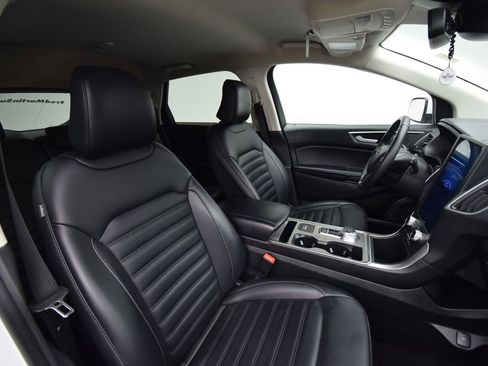Used 2024 Ford Edge SEL image 17