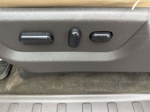 Used 2014 Ford F250 Lariat w/ Lariat Ultimate Package image 18