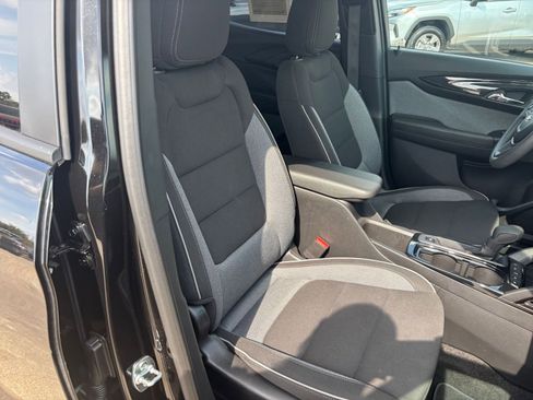 Used 2025 Chevrolet TrailBlazer LT image 34