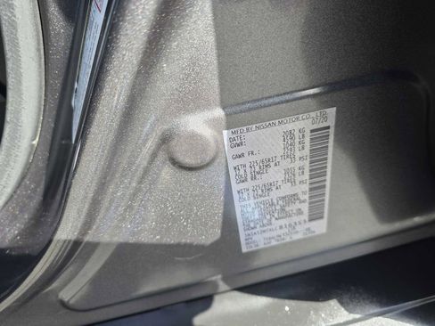 Used 2020 Nissan Rogue S image 28