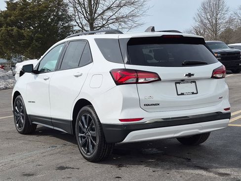 Used 2022 Chevrolet Equinox RS w/ Infotainment Package image 5