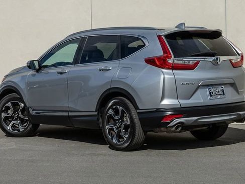 Used 2017 Honda CR-V Touring image 3