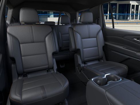 New 2026 Chevrolet Traverse High Country image 17