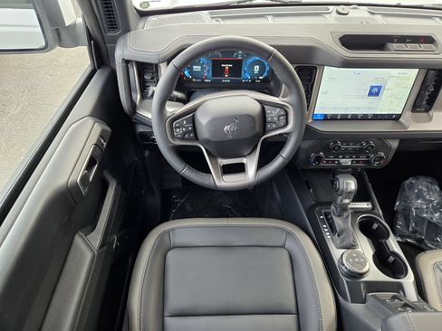 New 2026 Ford Bronco Outer Banks AWD/4WD image 17