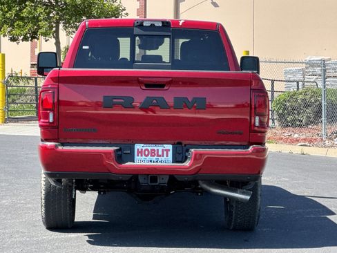 New 2026 RAM 2500 Laramie AWD/4WD image 4