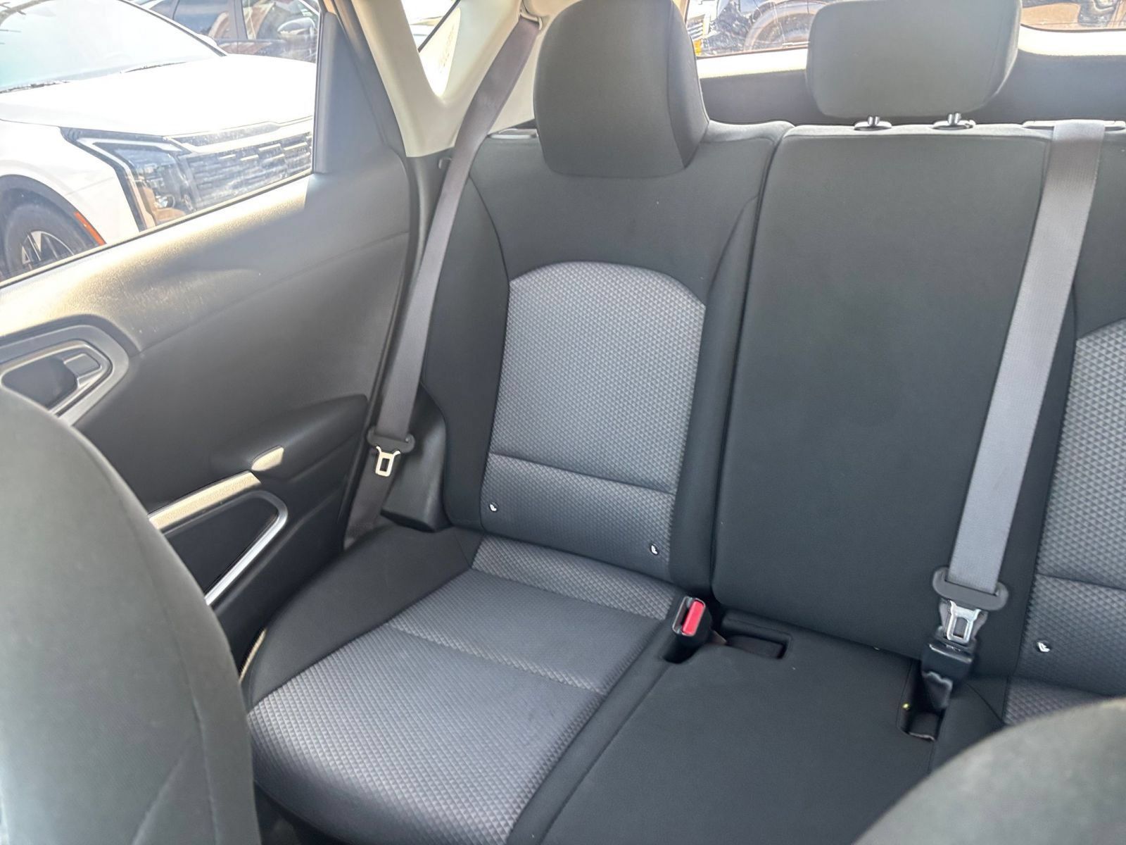Used 2025 Kia Soul LX w/ LX Technology Package FWD image 36