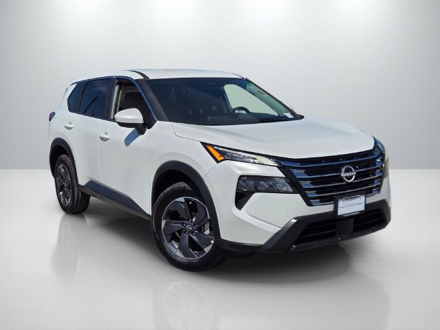 Used 2025 Nissan Rogue SV FWD image 1