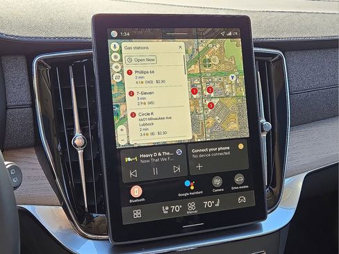 New 2026 Volvo XC90 B6 Plus w/ Protection Package Premier image 25