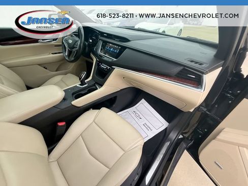 Used 2018 Cadillac XT5 Luxury w/ Driver Awareness Package FWD image 29