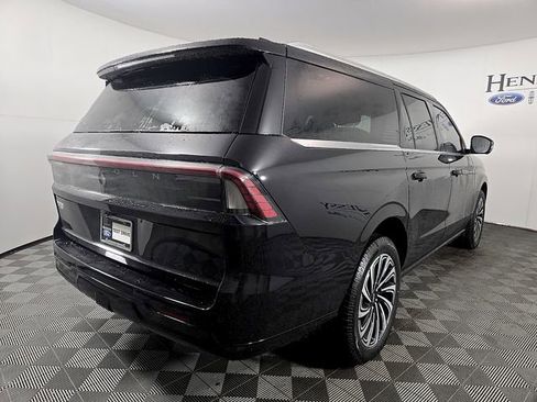 New 2026 Lincoln Navigator L Black Label AWD/4WD image 5