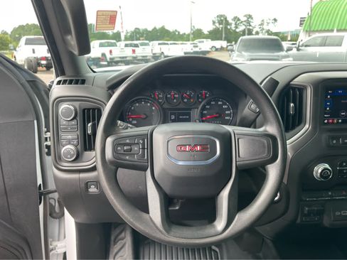 Used 2024 GMC Sierra 2500 Pro AWD/4WD image 15
