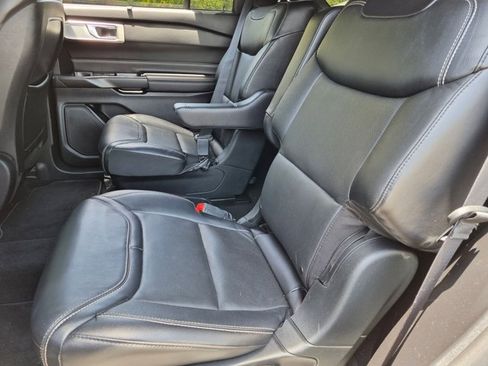 Used 2020 Ford Explorer ST w/ Premium Technology Package AWD/4WD image 14
