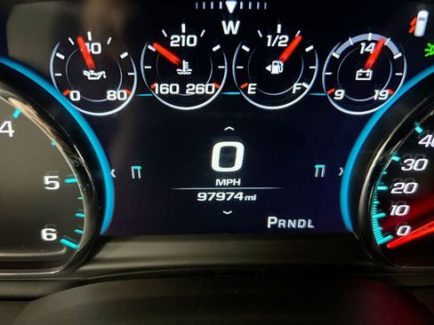 Used 2020 Chevrolet Suburban Premier w/ Premier Plus Edition image 13