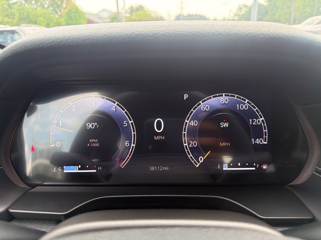 Used 2023 Jeep Grand Cherokee Altitude AWD/4WD image 18