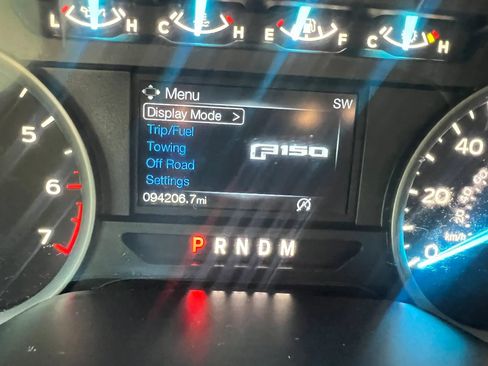 Used 2019 Ford F150 XLT w/ Equipment Group 302A Luxury AWD/4WD image 17