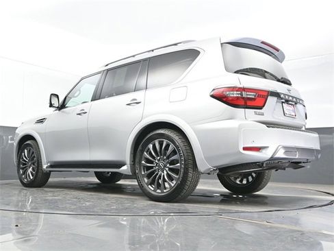 Used 2024 Nissan Armada Platinum w/ Captain's Chairs Package image 22