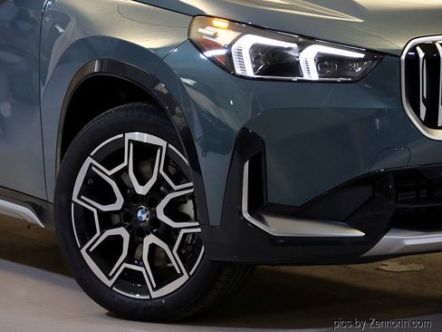 New 2025 BMW X1 xDrive28i image 3