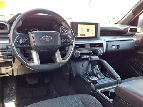 Certified 2025 Toyota 4Runner SR5 AWD/4WD image 8