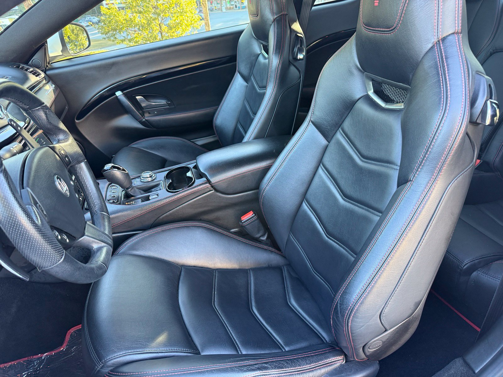 Used 2018 Maserati GranTurismo Sport RWD image 34