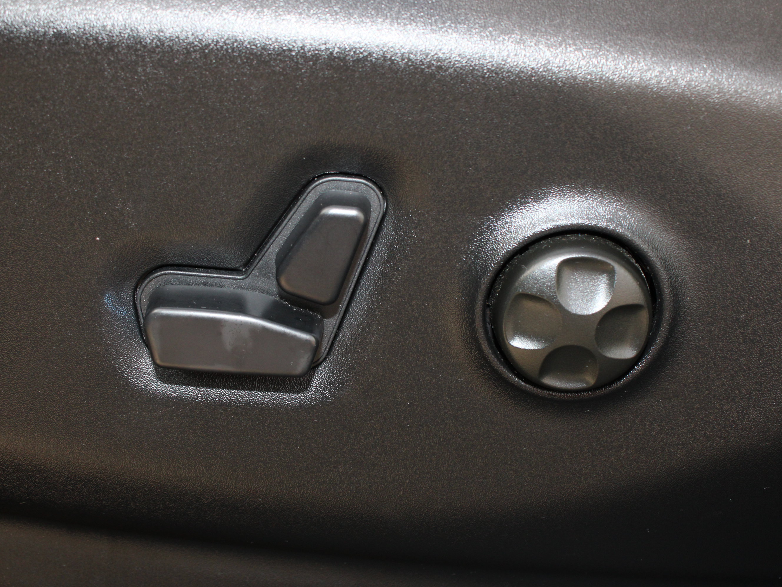 Used 2026 Chrysler Pacifica Select FWD image 33