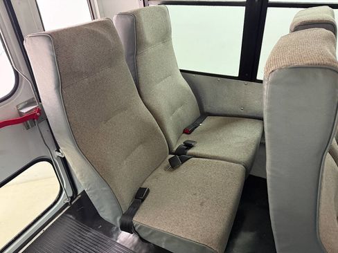Used 2004 Chevrolet Express 3500 w/ School Bus Package RWD image 37