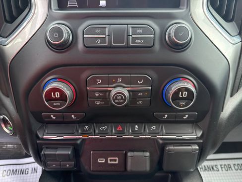 Used 2019 Chevrolet Silverado 1500 RST w/ True North Edition AWD/4WD image 24