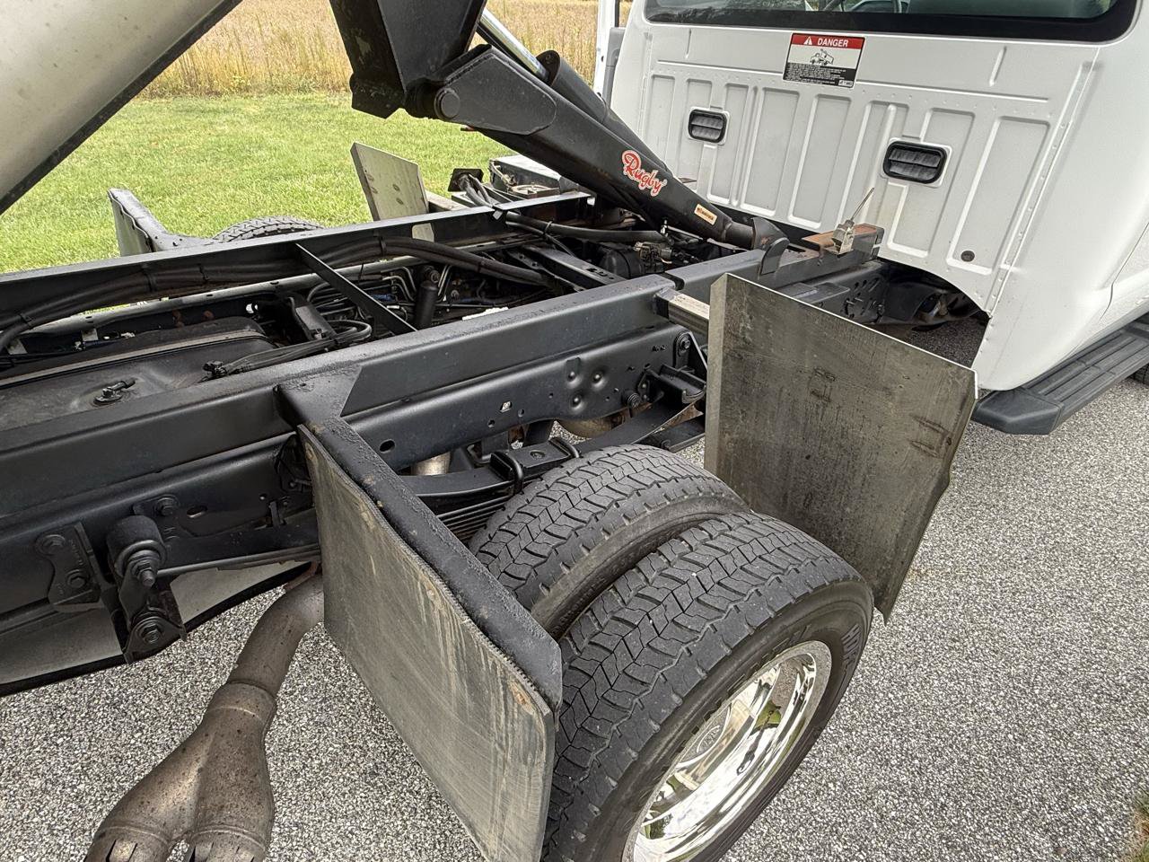 Used 2016 Ford F550 4x4 Regular Cab Super Duty image 15