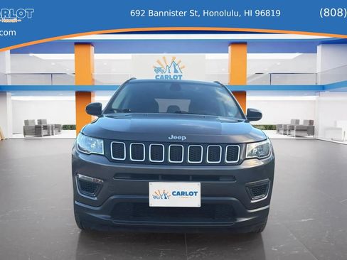 Used 2018 Jeep Compass Sport w/ Tech Group FWD image 10