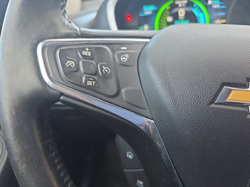 Used 2017 Chevrolet Volt LT w/ Comfort Package FWD image 16