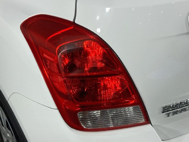 Used 2018 Chevrolet Trax LS FWD image 31