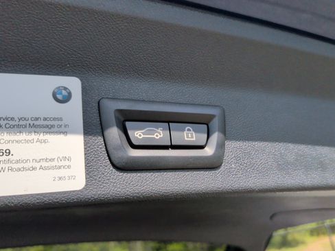 Used 2023 BMW X3 sDrive30i w/ Premium Package w/ZPA RWD image 39