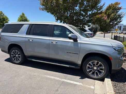 Used 2024 Chevrolet Suburban LS w/ Max Trailering Package RWD image 3
