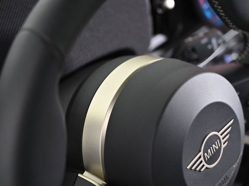 Used 2025 MINI Cooper S image 17