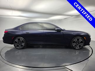 Certified 2023 BMW 760i xDrive video 3