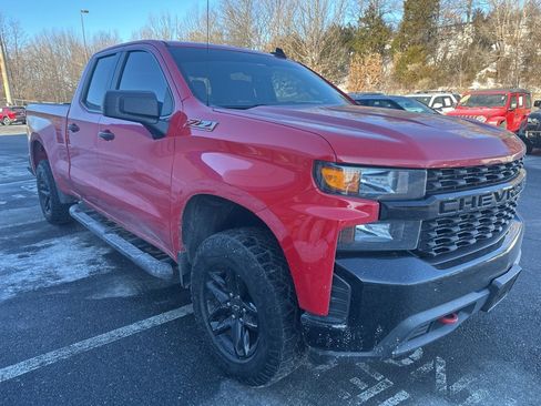 Used 2019 Chevrolet Silverado 1500 Custom Trail Boss w/ Custom Convenience Package image 3