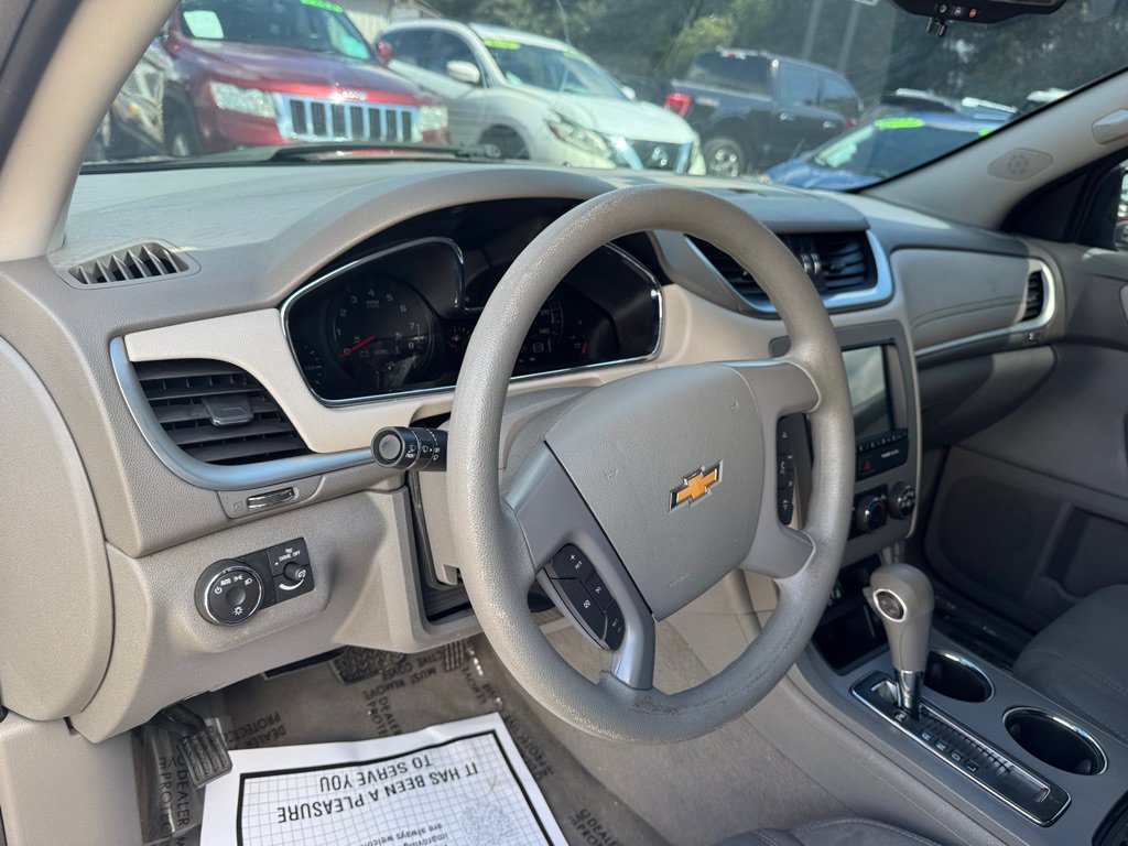 Used 2014 Chevrolet Traverse LS FWD image 7
