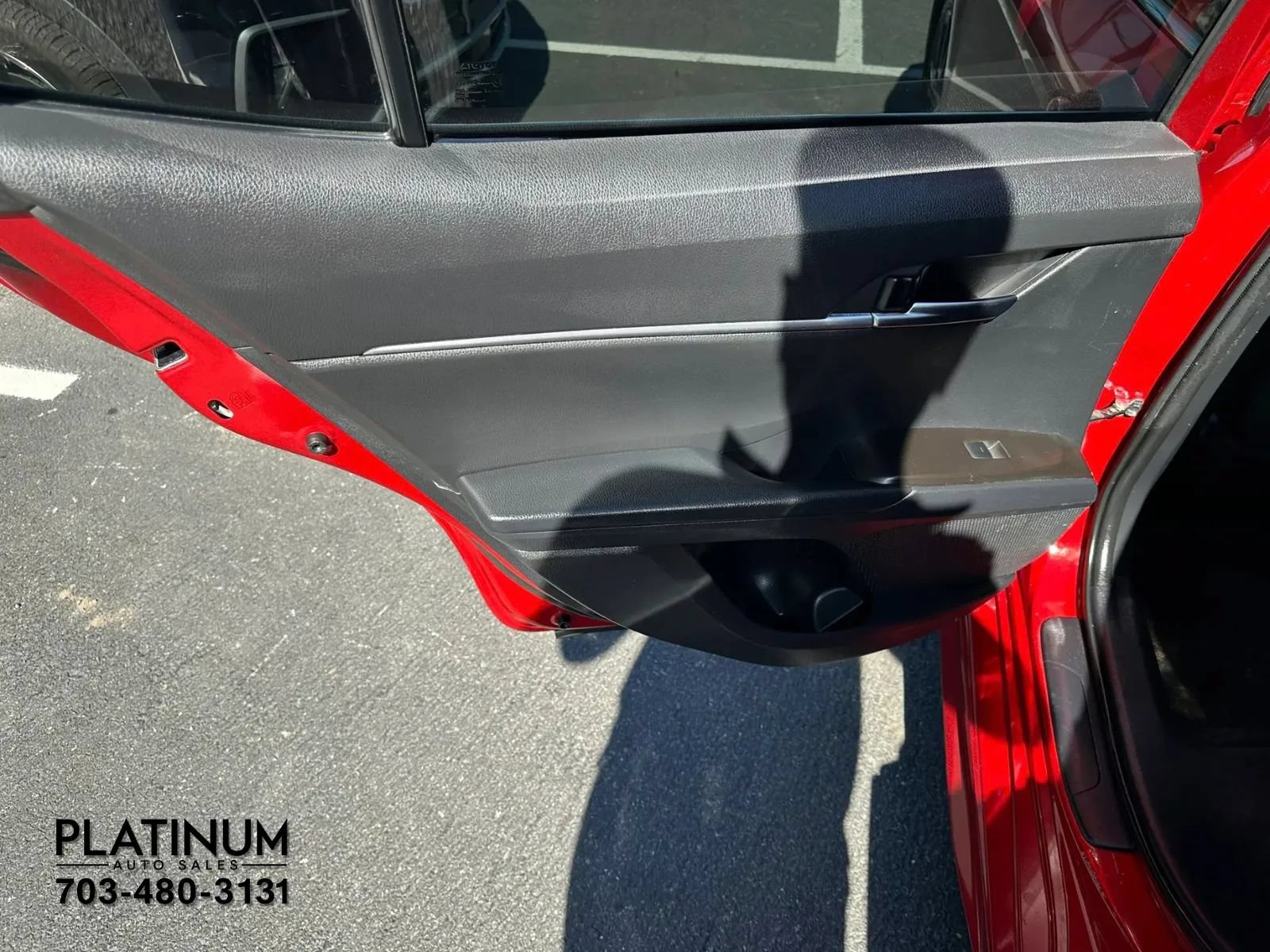 Used 2021 Toyota Camry SE FWD image 18