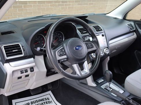 Used 2017 Subaru Forester 2.5i Premium w/ All-Weather Package image 15