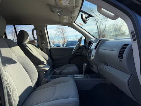 Used 2019 Nissan Frontier SV w/ Value Truck Package image 19