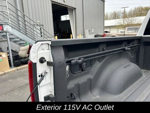 Certified 2025 RAM 1500 Big Horn AWD/4WD image 32