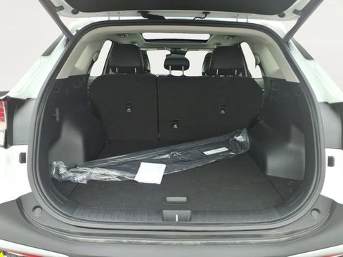 Used 2025 Kia Sportage EX w/ Premium Package FWD image 20