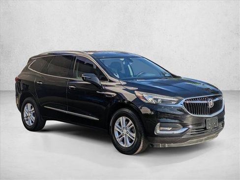 Used 2019 Buick Enclave Essence FWD image 3