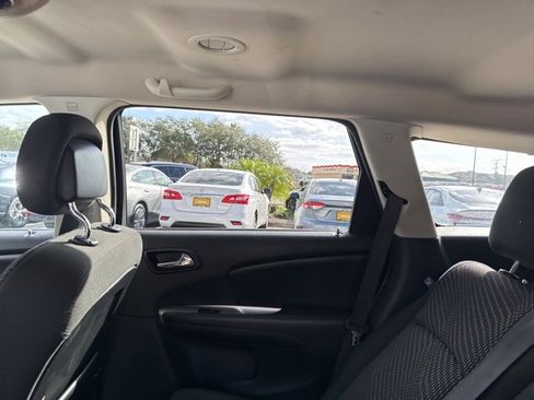 Used 2020 Dodge Journey SE w/ SE Popular Equipment Group image 21