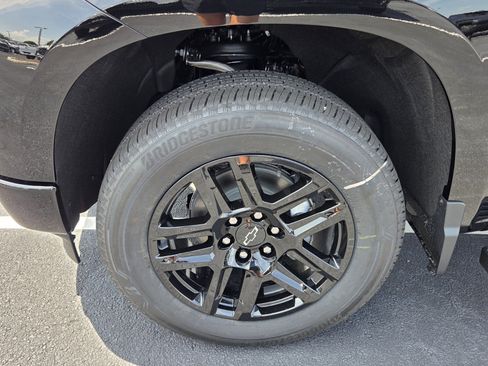 New 2026 Chevrolet Silverado 1500 Custom AWD/4WD image 4