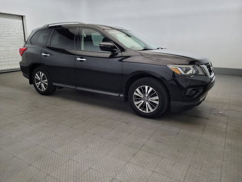 Used 2019 Nissan Pathfinder S AWD/4WD image 11