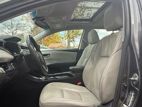 Used 2013 Toyota Avalon XLE Touring image 29