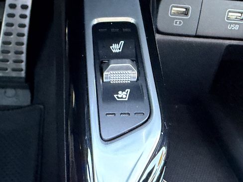 Certified 2023 Kia Sorento SX Prestige image 25