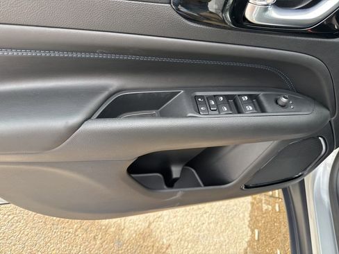 New 2026 Jeep Compass Latitude AWD/4WD image 12